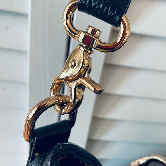 Gorgeous Pebble Leather Tote - Picture 5 of 9